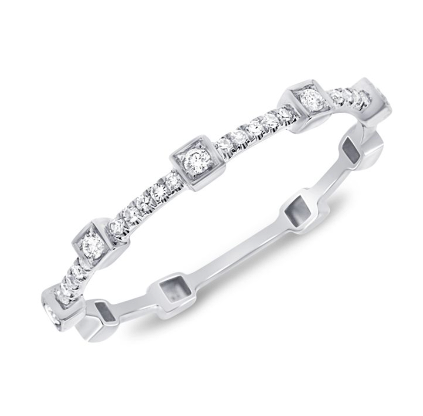 Square stackable ring